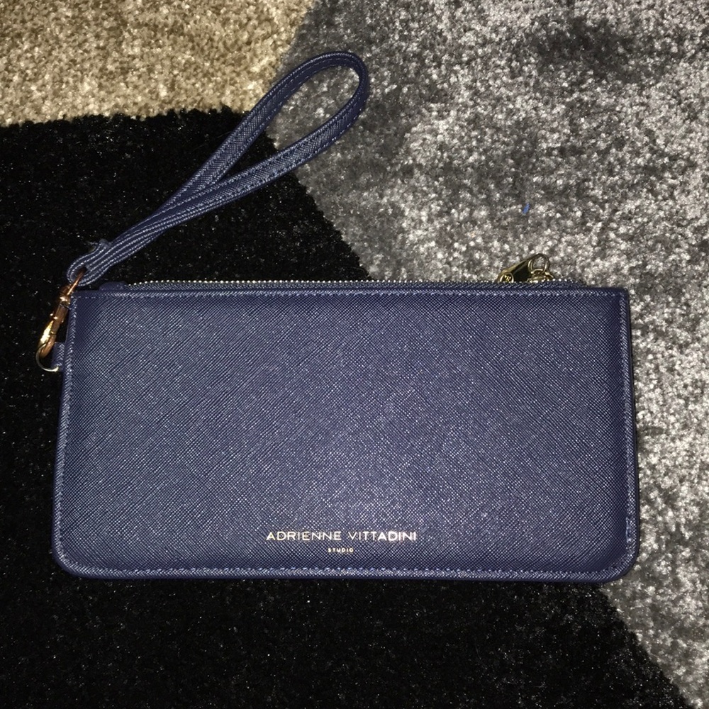 Cute wristlet wallet from Adrienne Vittadini